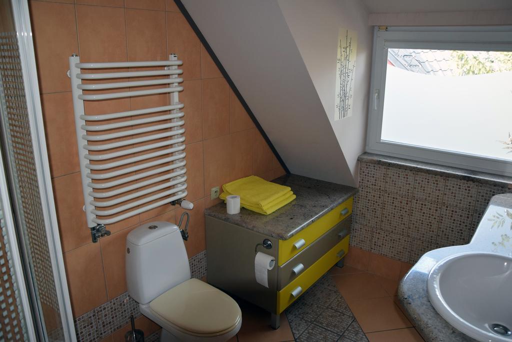 Pensjonat Europa Brzeziny Exterior foto
